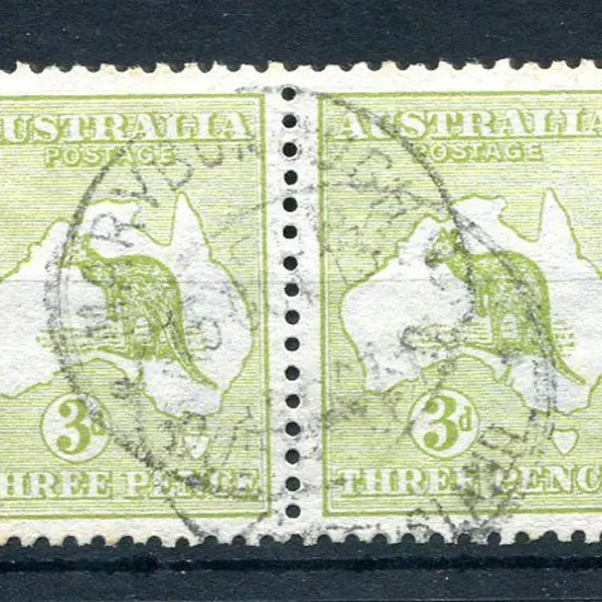 3d pale olive-green Die II/I pair. Fine used with ...