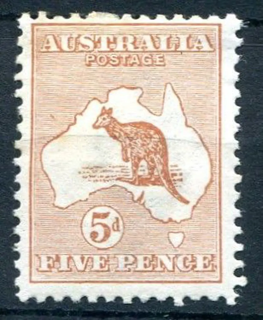 5d chestnut with "colour flaw off WA coast" ... Image 1++