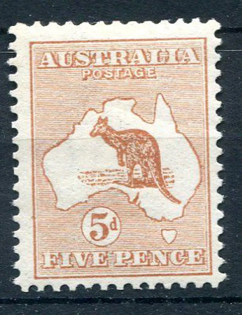 5d pale chestnut. MVLH, slightly off centre. Fine ... Image 1++
