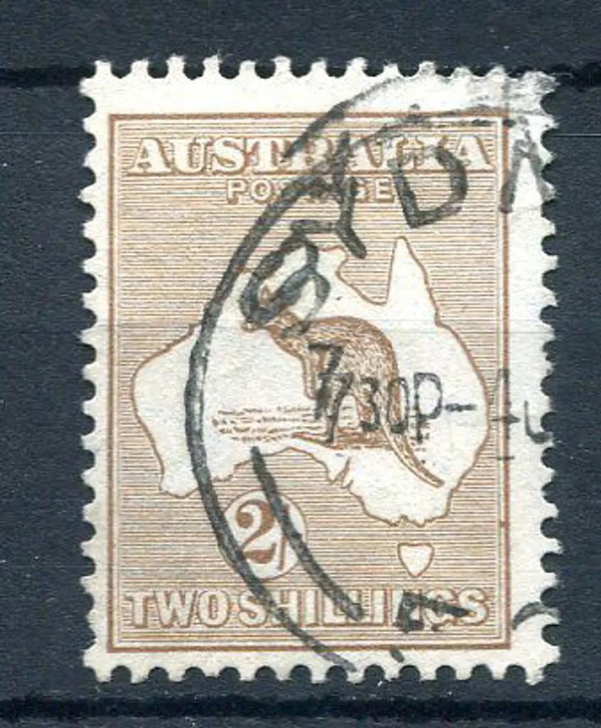 2/- brown used with "White flaw in grass behind ... Image 1++