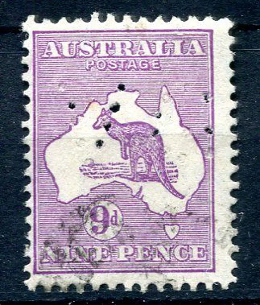 1931-47 CofA 9d violet with "shading breaks over ... Image 1++