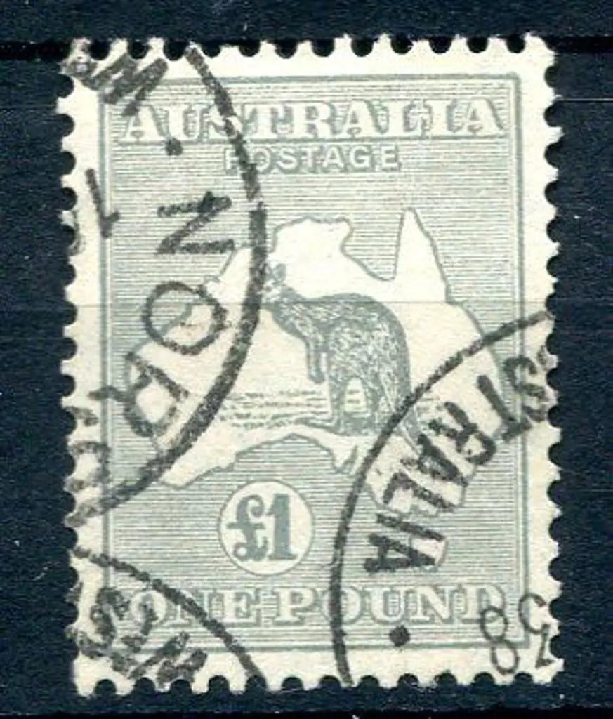 1931-47 CofA £1 grey. Good to fine used with 3 ... Image 1++
