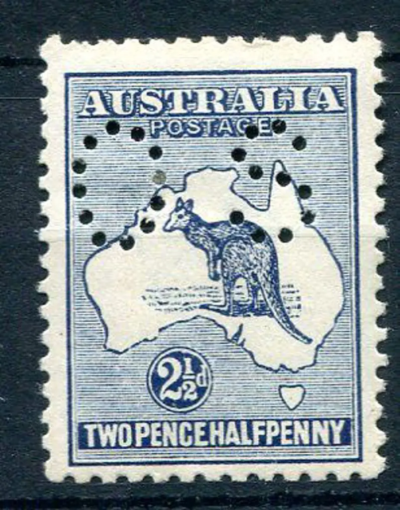 1915/28 2½d pale bright blue perfined "OS". Fine ... Image 1++