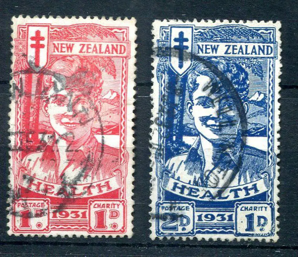 New Zealand 1931 "Smiling Boys" Healths pair ... Image 1++