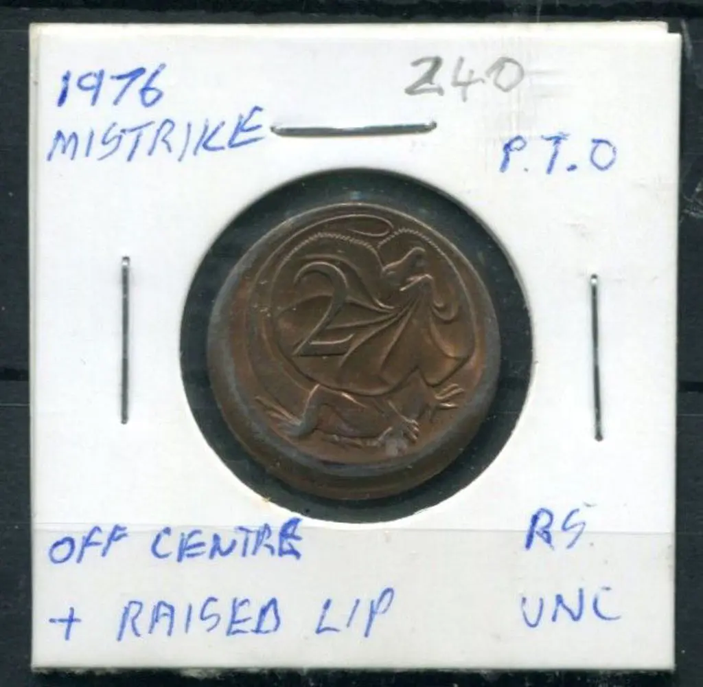 1976 2c Frillneck Lizard misstrike resulting in ... Image 1++