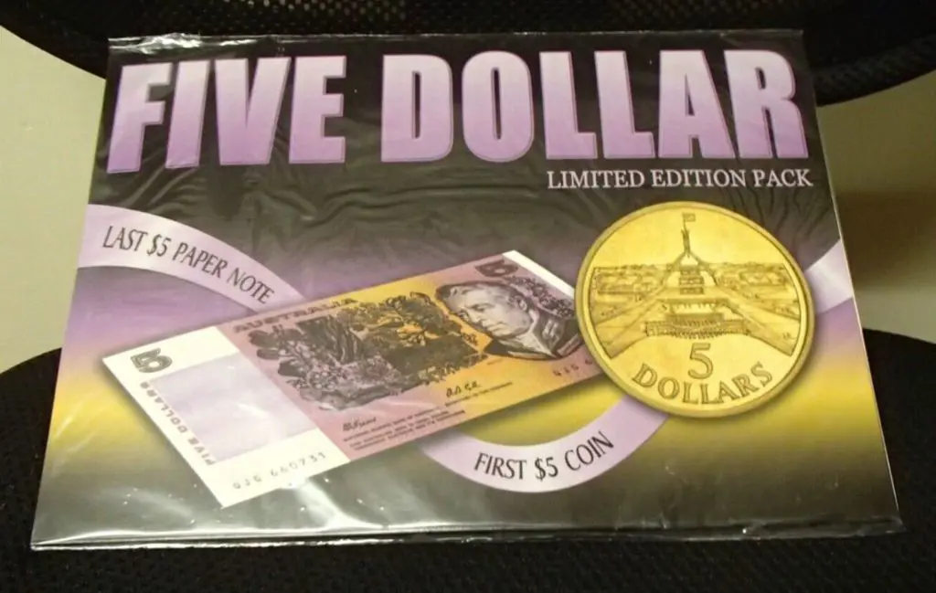 1984-1988 Coin & Banknotes as above. (3 packs) Image 1++