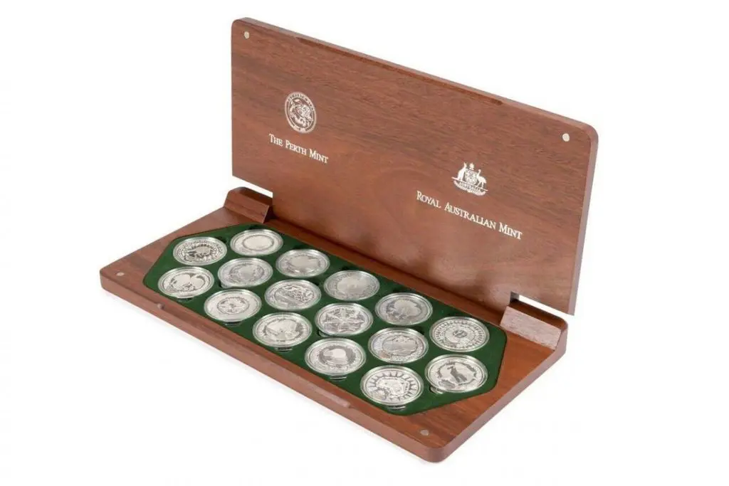 2000 Sydney Olympic Silver Coin Collection in wood ... Image 1++