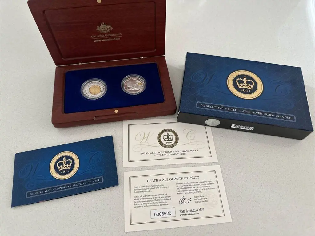 2010 50c Royal Wedding selectively gold-plated ... Image 1++