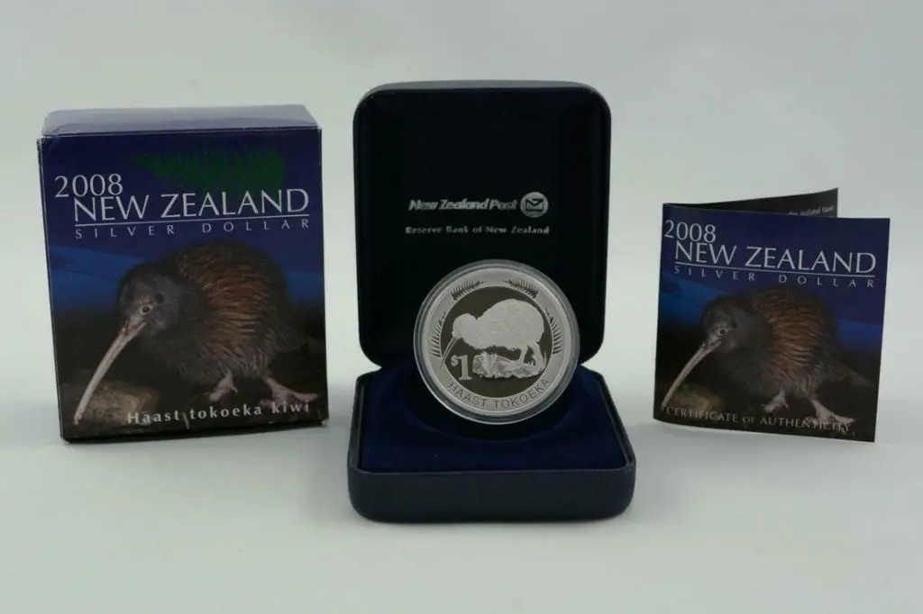New Zealand 2008 $1 Haast Tokoeka Kiwi 1oz silver ... Image 1++