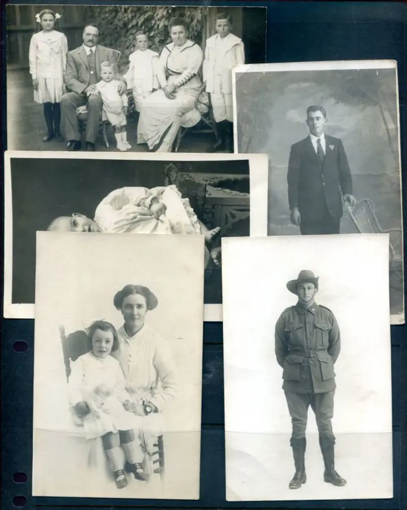 1910-1920c Photograph type with 5x b&w portraits ... Image 1++
