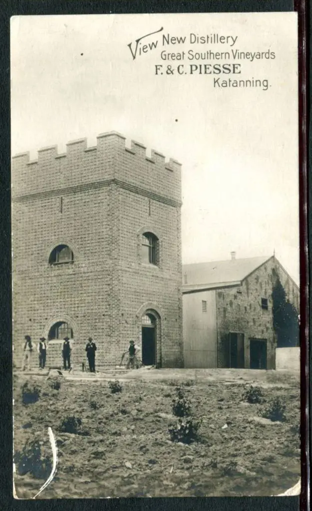 "View New Distillery Great Southern Vineyards F. & ... Image 1++