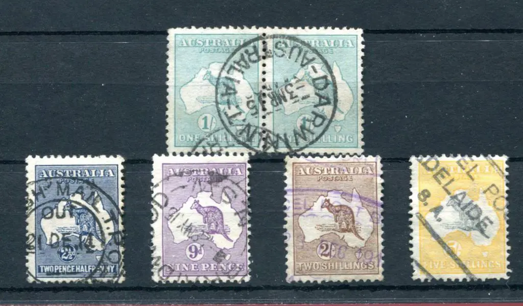 2½d indigo with "white scratch extending from Cape ... Image 1++