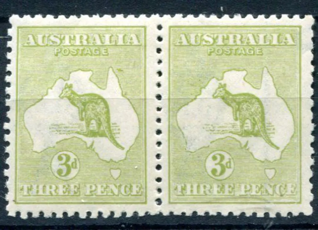 3d pale olive green pair with 'White flaws under ... Image 1++
