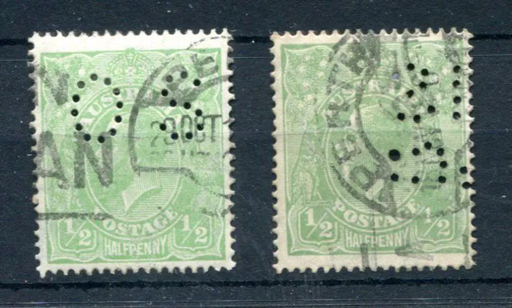 1918-20 Large Multiple Perf.14 ½d green x 2 with ... Image 1++