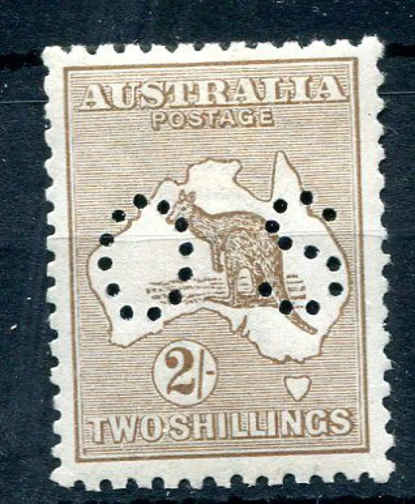 1915/28 2/- pale brown, 3rd wmk perfined "OS". MUH ... Image 1++