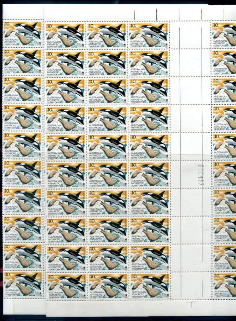 1973 10c Killer Whale x 200 in 2 complete sheets ... Image 1++