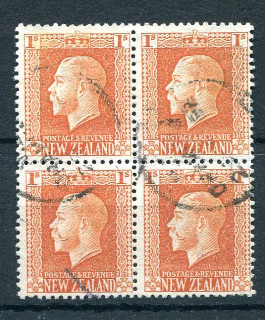 New Zealand 1915/30 1/- orange-brown shade. F/U ... Image 1++