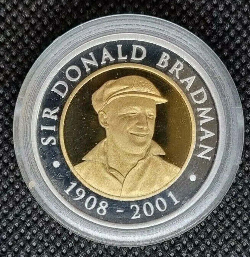 2001 $20 Sir Donald Bradman gold & silver bi-metal ... Image 1++