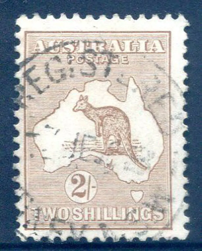 2/- brown fine used with part Registered cds. ... Image 1++