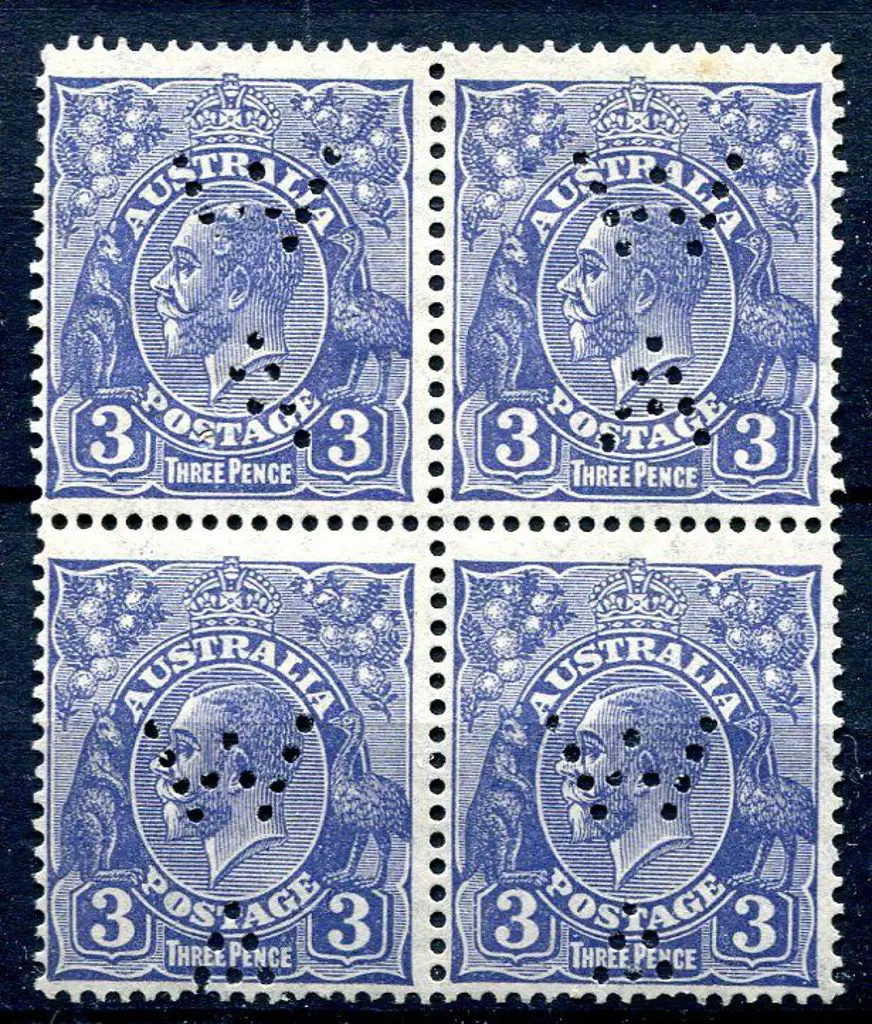 1931-36 CofA Watermark 3d blue block of 4 perfined ... Image 1++