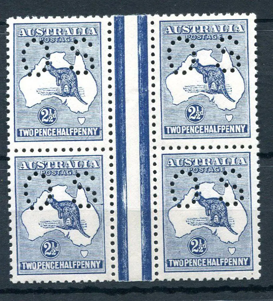 1915/28 2½d blue gutter block of 4 with Jubilee ... Image 1++