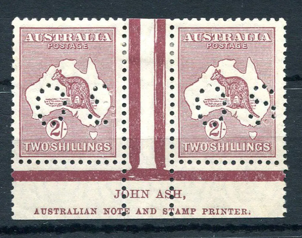 1929/30 2/- maroon, SMW John Ash imprint pair ... Image 1++