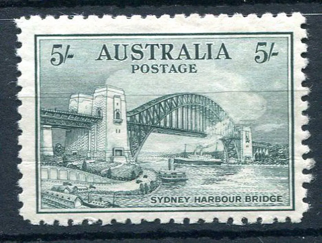 1932 5/- Sydney Harbour Bridge. MLH with light ... Image 1++