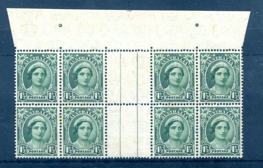 1942 1½d green QM with wmk in top gutter block of ... Image 1++