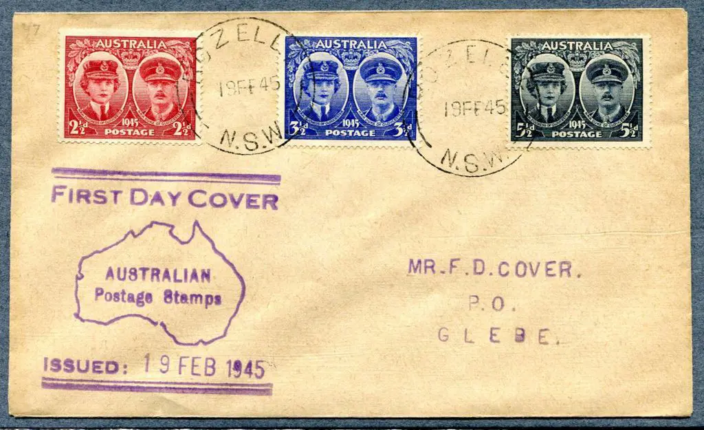 1945 (19th Feb) Gloucester set of 3 tied by ... Image 1++