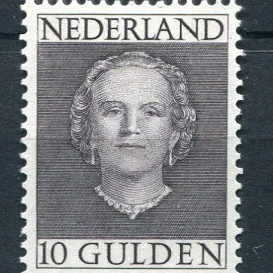 Netherlands 1949 10g Queen Juliana. Fine MVLH & ...