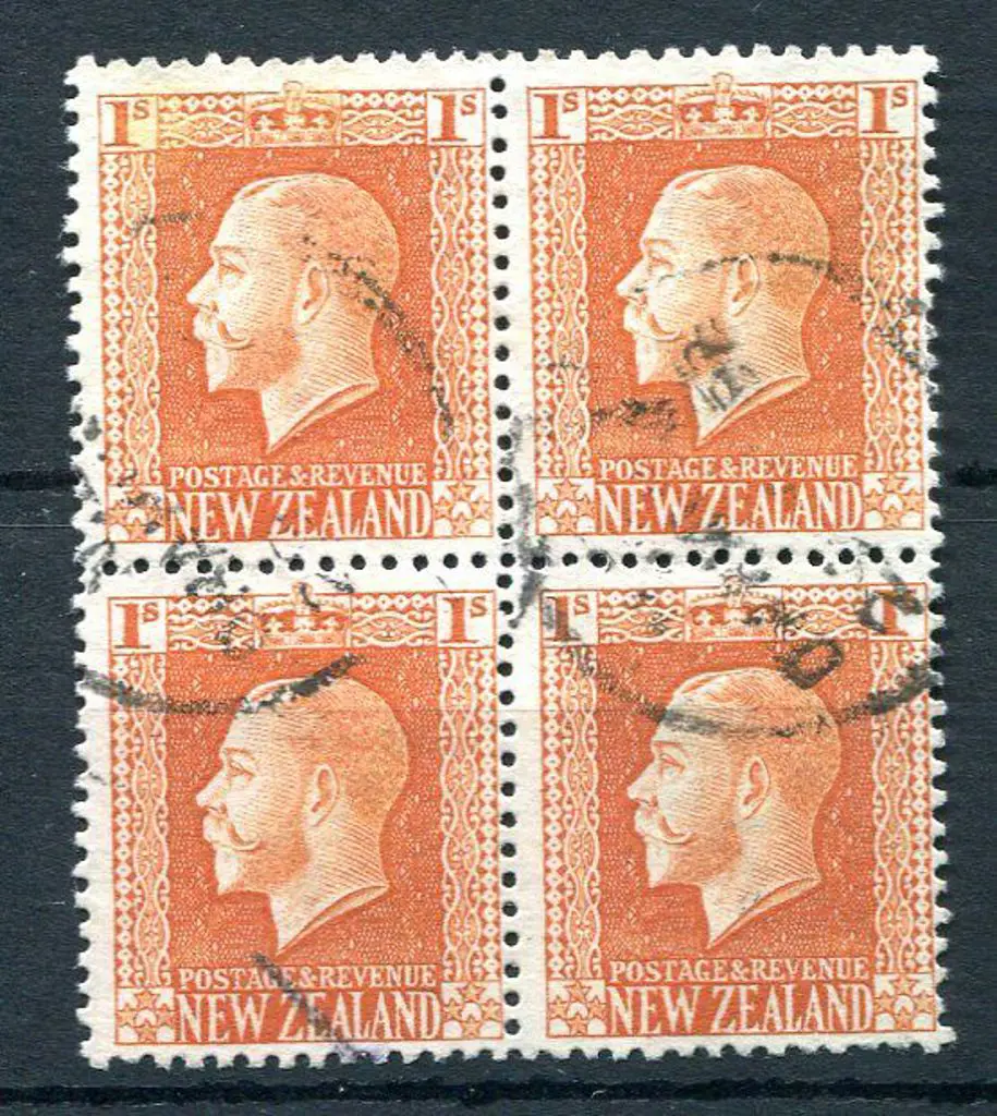 New Zealand 1915/30 1/- orange-brown shade. Fine ... Image 1++