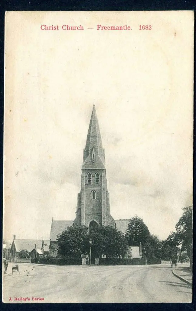 "Christ Church - Freemantle" b&w with text in red ... Image 1++
