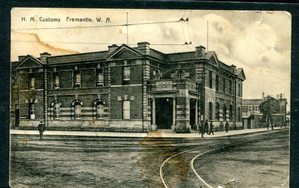 "H.M. Customs House, WA" Fremantle News Agent ... Image 1++