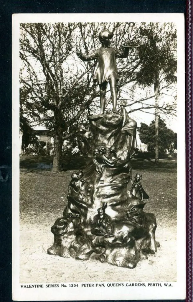 "Peter Pan, Queen's Gardens, Perth, WA" Valentines ... Image 1++