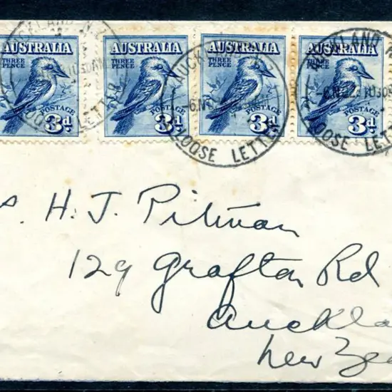 1928 (6th Nov) 3d kookaburra strip of 3 & 2 ...