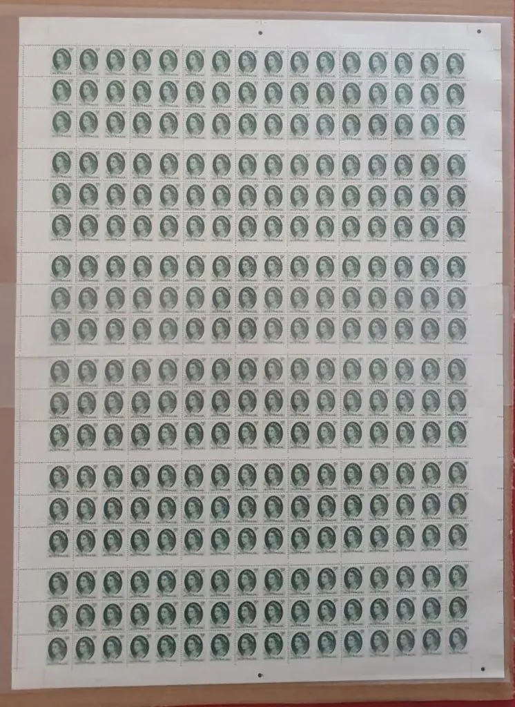 1963/65 5d green QEII booklet stamp complete sheet ... Image 1++
