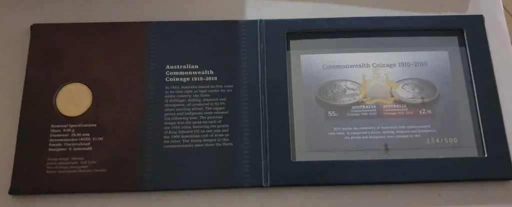 2010 Australian Coinage pres folder with ... Image 1++