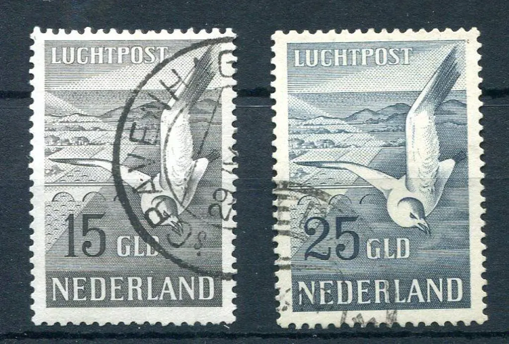 Netherlands 1951 15g & 25g "Seagull" Airmails F/U. ... Image 1++