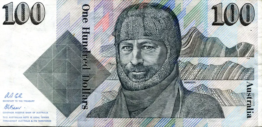 1992 $100 Fraser/Cole. Last paper prefix ZLD. VF. ... Image 1++