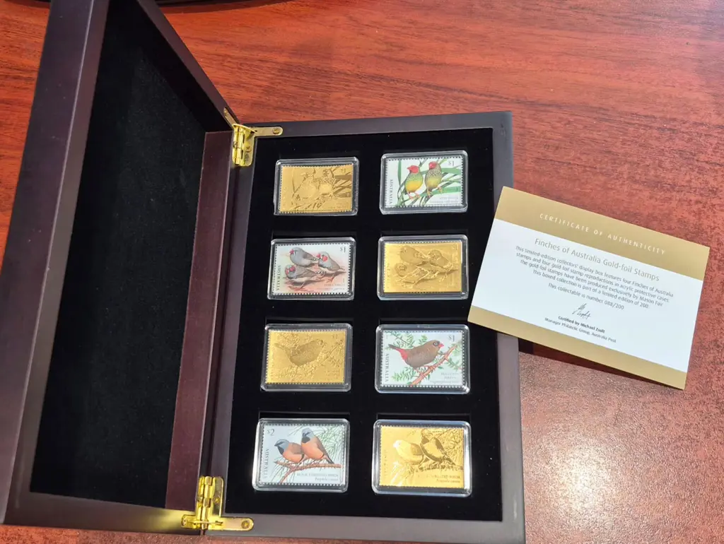 2018 Finches set of 4 gold foiled in pres box with ... Image 1++