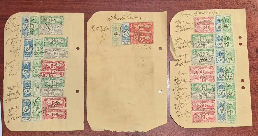 Revenues Stockbook with 5 pages of used long swan ... Image 1++
