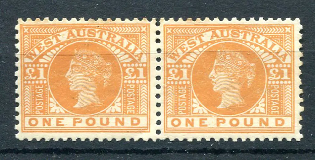 1909 £1 orange QV  horiz pair with right-hand unit ... Image 1++