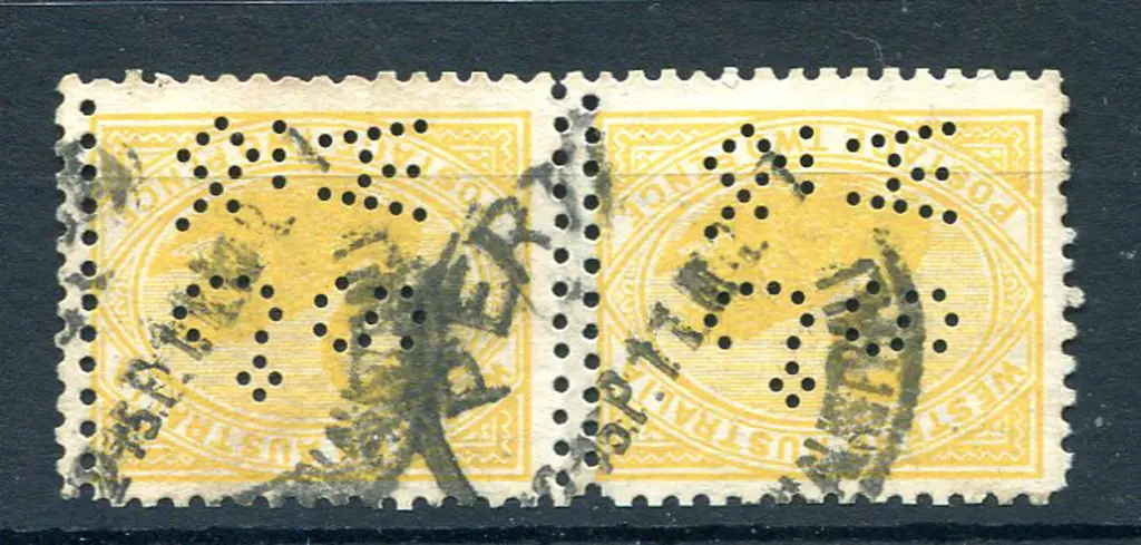 1905 2d yellow swan twice commercially perfined ... Image 1++