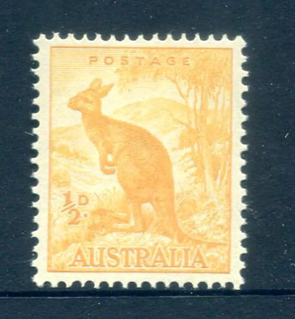 1938 ½d kangaroo in the pale/dull orange-yellow ... Image 1++