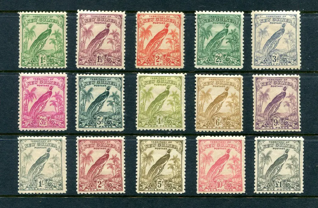 1932/34 BOP undated set of 15 to £1. Usual light ... Image 1++