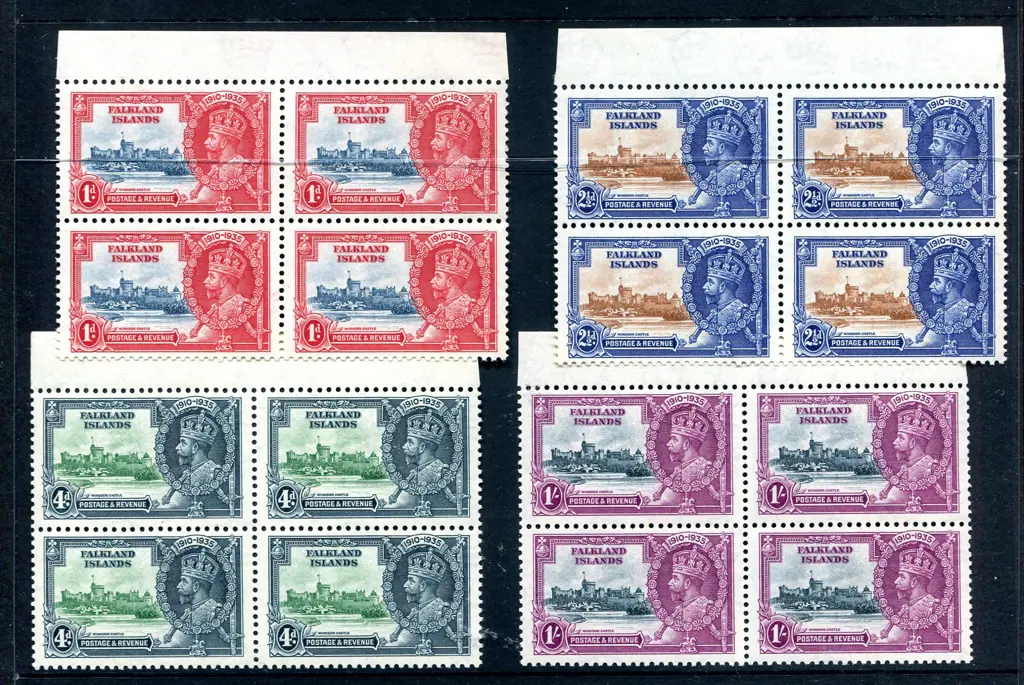 1935 Silver Jubilee set of 4 in top marginal MUH ... Image 1++