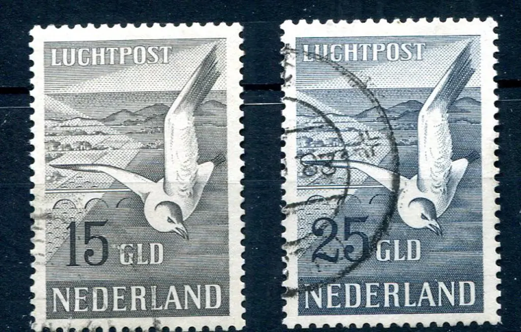 1951 Seagull Airmails. Both F/U. SG 942/43, Cat. ... Image 1++