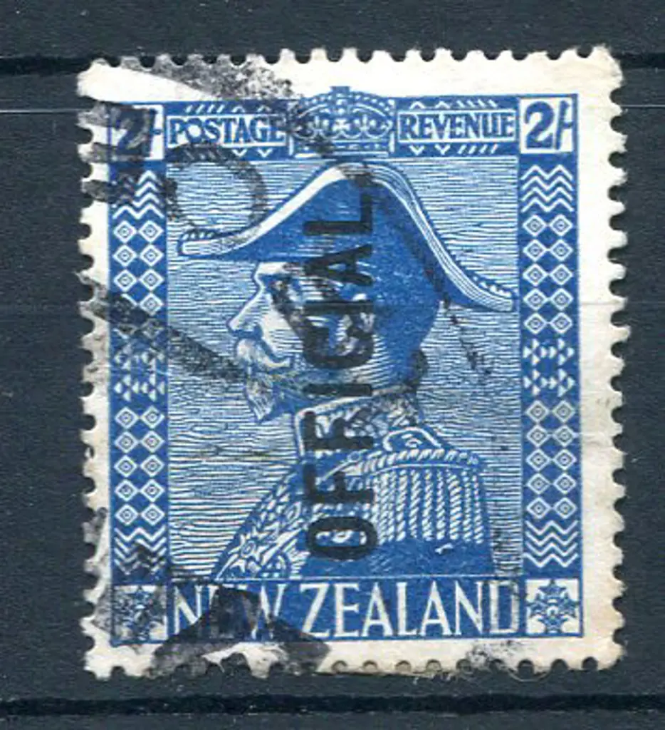 1927/33 2/- Admiral ovptd "OFFICIAL". Used with ... Image 1++