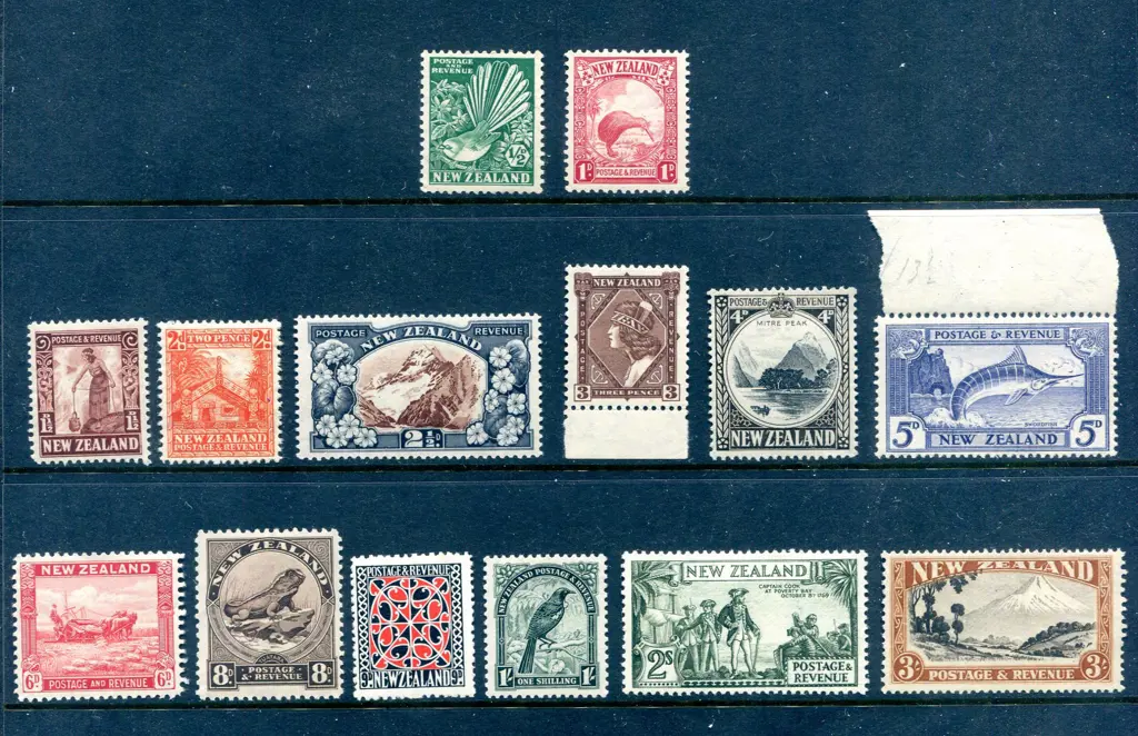 1935 Pictorial with single NZ/star wmk set of 14. ... Image 1++