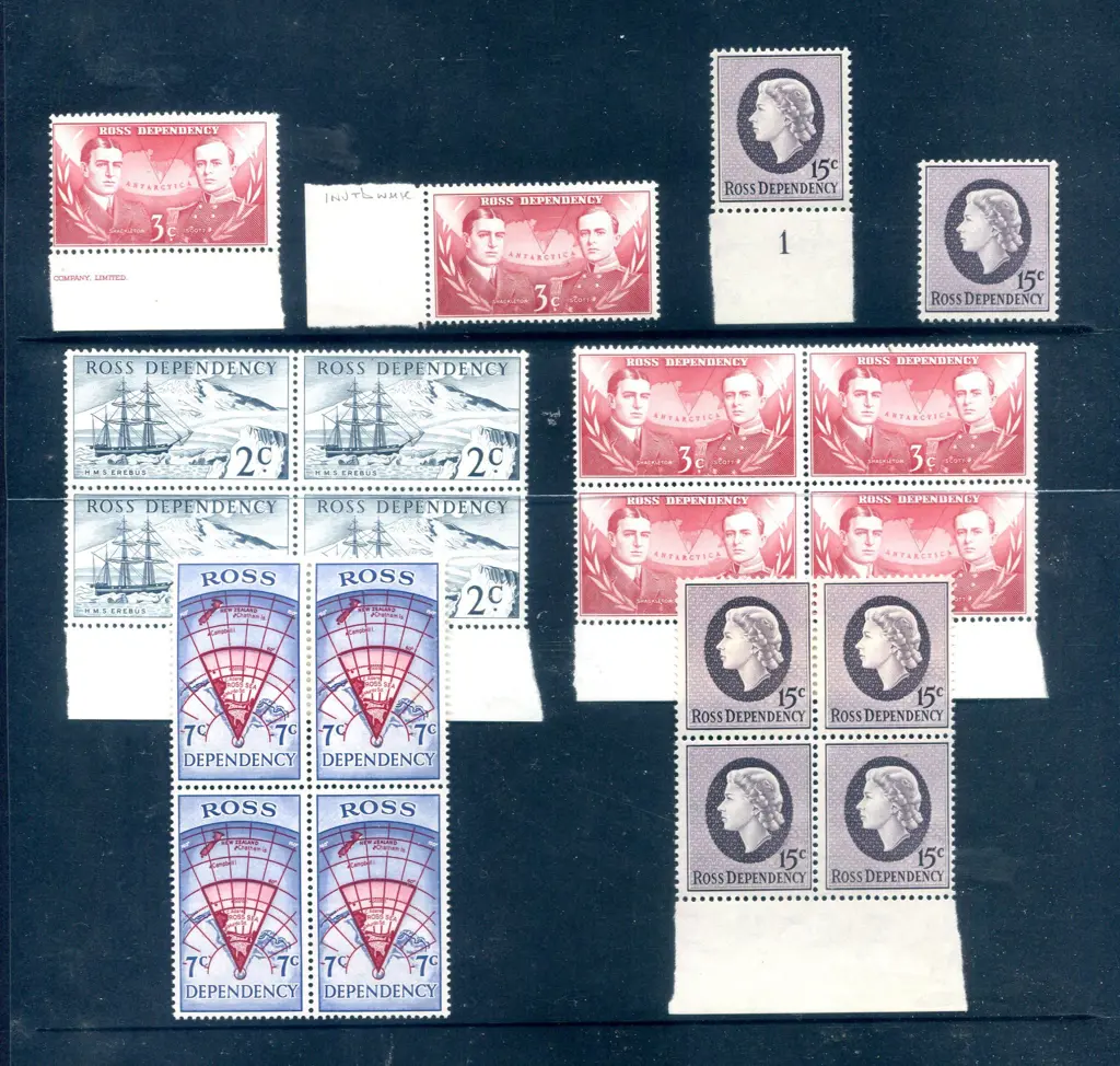 1967 3¢ carmine-red bottom marginal singles x 2. ... Image 1++